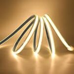 Análisis de las mejores tiras LED 220V de Bricomart para iluminar tu piscina: ¡Descubre cuál es la mejor opción para ti!